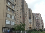 Satılır 3 otaqlı 70 m2 köhnə tikili Yasamal r.