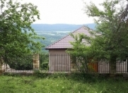 İcarəyə verilir 3 otaqlı 80 m2 bağ evi Quba