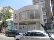 Satılır 10 otaqlı 250 m2 obyekt Azadlıq prospekti m.