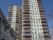 Satılır 3 otaqlı 140 m2 yeni tikili Moskva univermağı