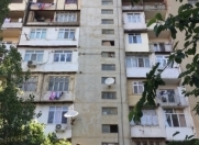 Satılır 3 otaqlı 75 m2 köhnə tikili Ukrayna dairəsi