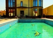 İcarəyə verilir 7 otaqlı 500 m2 həyət evi Qəbələ