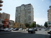 Satılır 4 otaqlı 196 m2 yeni tikili 1 mkr