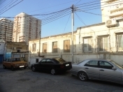 Satılır 3 sot torpaq Elmlər Akademiyası m.