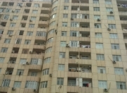 Satılır 4 otaqlı 161 m2 yeni tikili Qara Qarayev m.