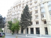 Satılır 4 otaqlı 280 m2 obyekt Nəriman Nərimanov m.