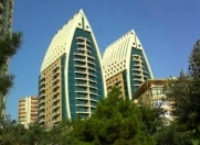 Satılır 5 otaqlı 312 m2 yeni tikili Yasamal r.