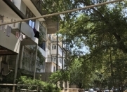 Satılır 4 otaqlı 92 m2 köhnə tikili İctimai telekanalı