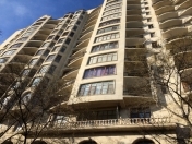 İcarəyə verilir 4 otaqlı 170 m2 yeni tikili Nizami m.