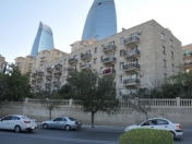 İcarəyə verilir 3 otaqlı 100 m2 köhnə tikili İçəri Şəhər m.