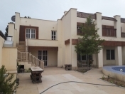 Satılır 7 otaqlı 540 m2 bağ evi Novxanı