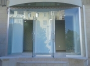 Satılır 3 otaqlı 65 m2 obyekt M.Ə.Sabir parkı