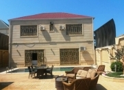 Satılır 5 otaqlı 300 m2 həyət evi Novxanı