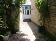 Satılır 4 otaqlı 105 m2 həyət evi 9 mkr