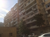 Satılır 3 otaqlı 90 m2 köhnə tikili Badamdar