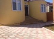 Satılır 3 otaqlı 120 m2 həyət evi Ramana