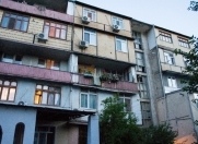 Satılır 2 otaqlı 45 m2 köhnə tikili Bakıxanov