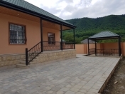 İcarəyə verilir 3 otaqlı 102 m2 bağ evi Quba