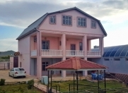 Satılır 5 otaqlı 300 m2 həyət evi Buzovna