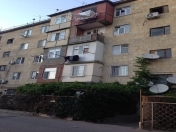 Satılır 4 otaqlı 99 m2 köhnə tikili Biləcəri