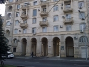 Satılır 2 otaqlı 65 m2 köhnə tikili Nəsimi bazarı