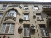 İcarəyə verilir 2 otaqlı 63 m2 köhnə tikili Nizami kinoteatrı