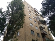 Satılır 3 otaqlı 70 m2 köhnə tikili 4 mkr