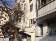 İcarəyə verilir 1 otaqlı 40 m2 köhnə tikili Zərifə Əliyeva adına park