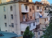 Satılır 1 otaqlı 37 m2 köhnə tikili Nizami m.