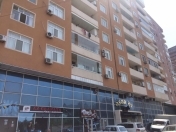 Satılır 4 otaqlı 175 m2 yeni tikili 2 mkr