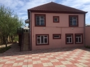 Satılır 10 otaqlı 200 m2 bağ evi Novxanı