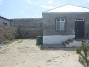 Satılır 3 otaqlı 66 m2 həyət evi Binə