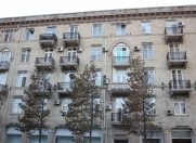 İcarəyə verilir 3 otaqlı 60 m2 köhnə tikili Səməd Vurğun parkı