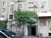 İcarəyə verilir 3 otaqlı 75 m2 ofis Yasamal parkı