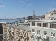 İcarəyə verilir 4 otaqlı 150 m2 köhnə tikili Sahil m.