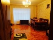 Satılır 3 otaqlı 70 m2 köhnə tikili Qaradağ r.