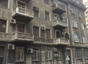 İcarəyə verilir 4 otaqlı 100 m2 köhnə tikili İçəri Şəhər m.
