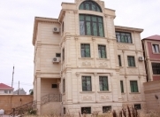 Satılır 9 otaqlı 700 m2 həyət evi Badamdar