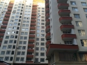 Satılır 1 otaqlı 54 m2 yeni tikili İnşaatçılar m.