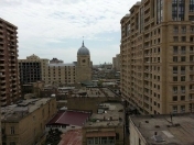 Satılır 3 otaqlı 103 m2 köhnə tikili Nizami m.