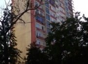 Satılır 3 otaqlı 80 m2 köhnə tikili Azadlıq prospekti m.