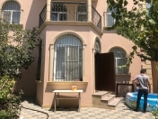 Satılır 6 otaqlı 280 m2 həyət evi Sulutəpə