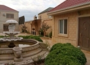 Satılır 6 otaqlı 400 m2 həyət evi Novxanı