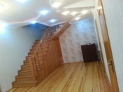 İcarəyə verilir 3 otaqlı 80 m2 həyət evi Nəriman Nərimanov m.