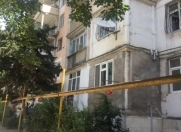 İcarəyə verilir 1 otaqlı 35 m2 köhnə tikili Heydər Əliyev Mərkəzi