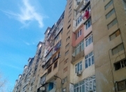 Satılır 3 otaqlı 80 m2 köhnə tikili 9 mkr