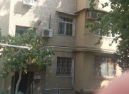 Satılır 4 otaqlı 123 m2 köhnə tikili 8 mkr