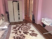 Satılır 2 otaqlı 54 m2 köhnə tikili Elmlər Akademiyası m.