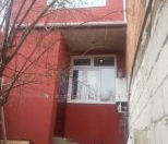 Satılır 4 otaqlı 120 m2 həyət evi İnşaatçılar m.