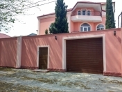 Satılır 7 otaqlı 380 m2 həyət evi Bakıxanov